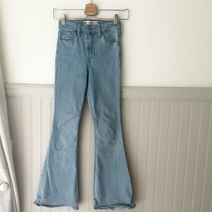 Hollister 00R 24R Women's Blue Fit & Flare Jeans Curvy High Rise Stretch